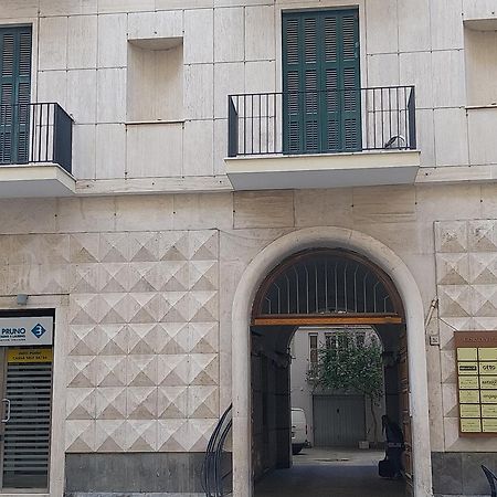Casa Vacanza La Maison De Losyram Art サレルノ エクステリア 写真