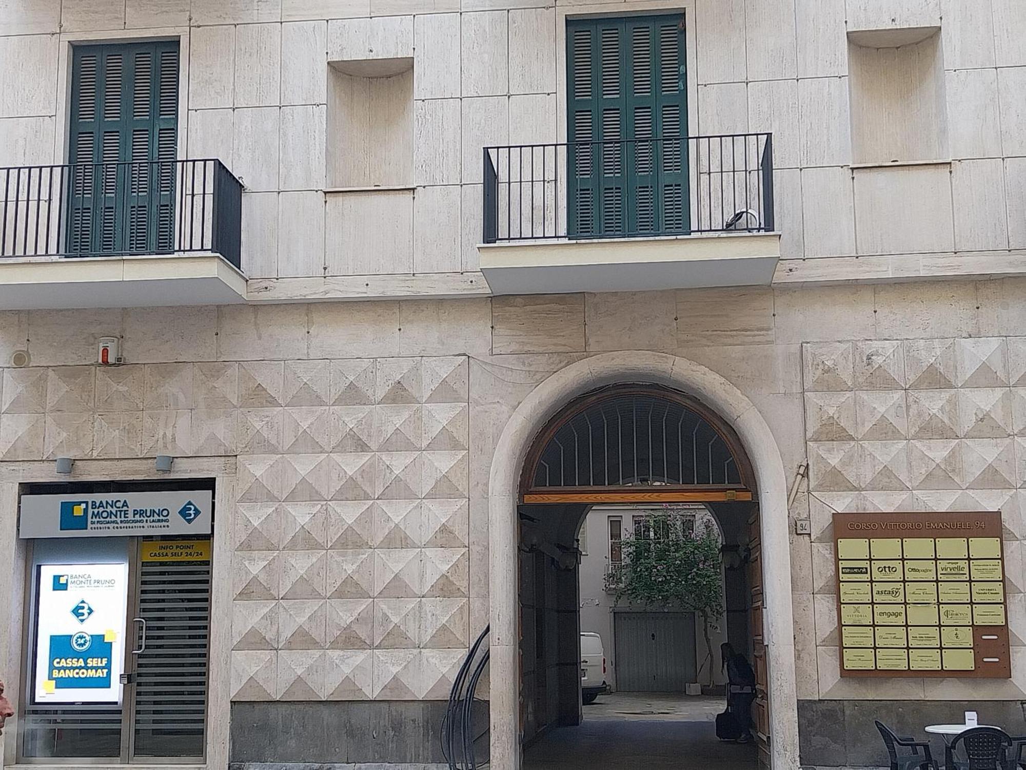 Casa Vacanza La Maison De Losyram Art サレルノ エクステリア 写真